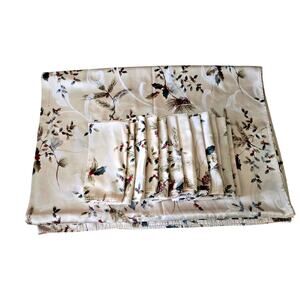 Holly Berry 80" X 60" Tablecloth With Twelve 18"x18" Napkins